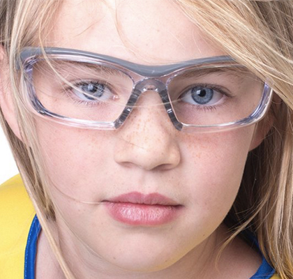 Right Eyewear for Protecting Teen’s Eyesight During Sports